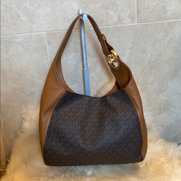 Michael Kors Fulton Large Hobo - Picture 3 of 10